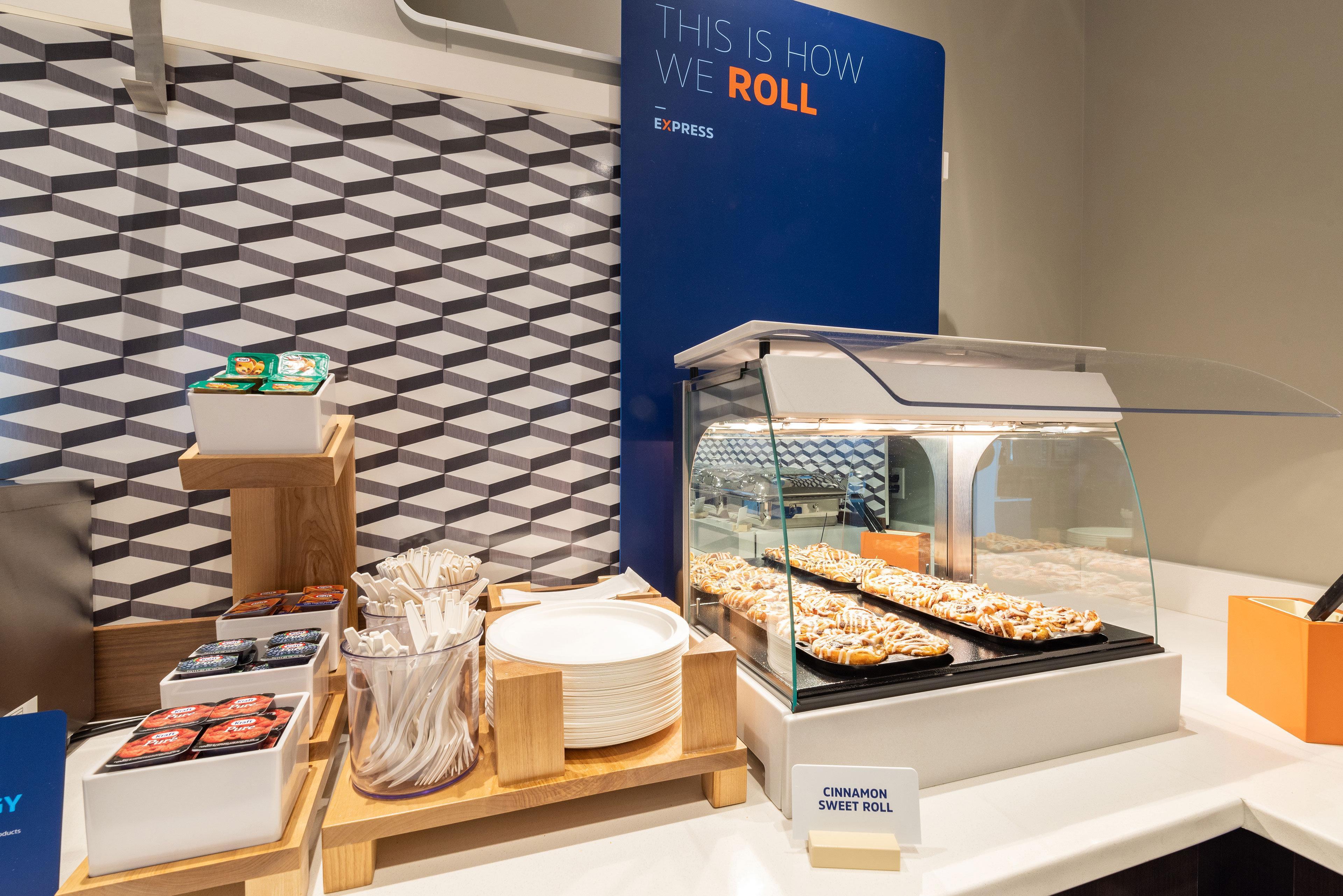 Express & West By Ihg Hotel Ann Arbor