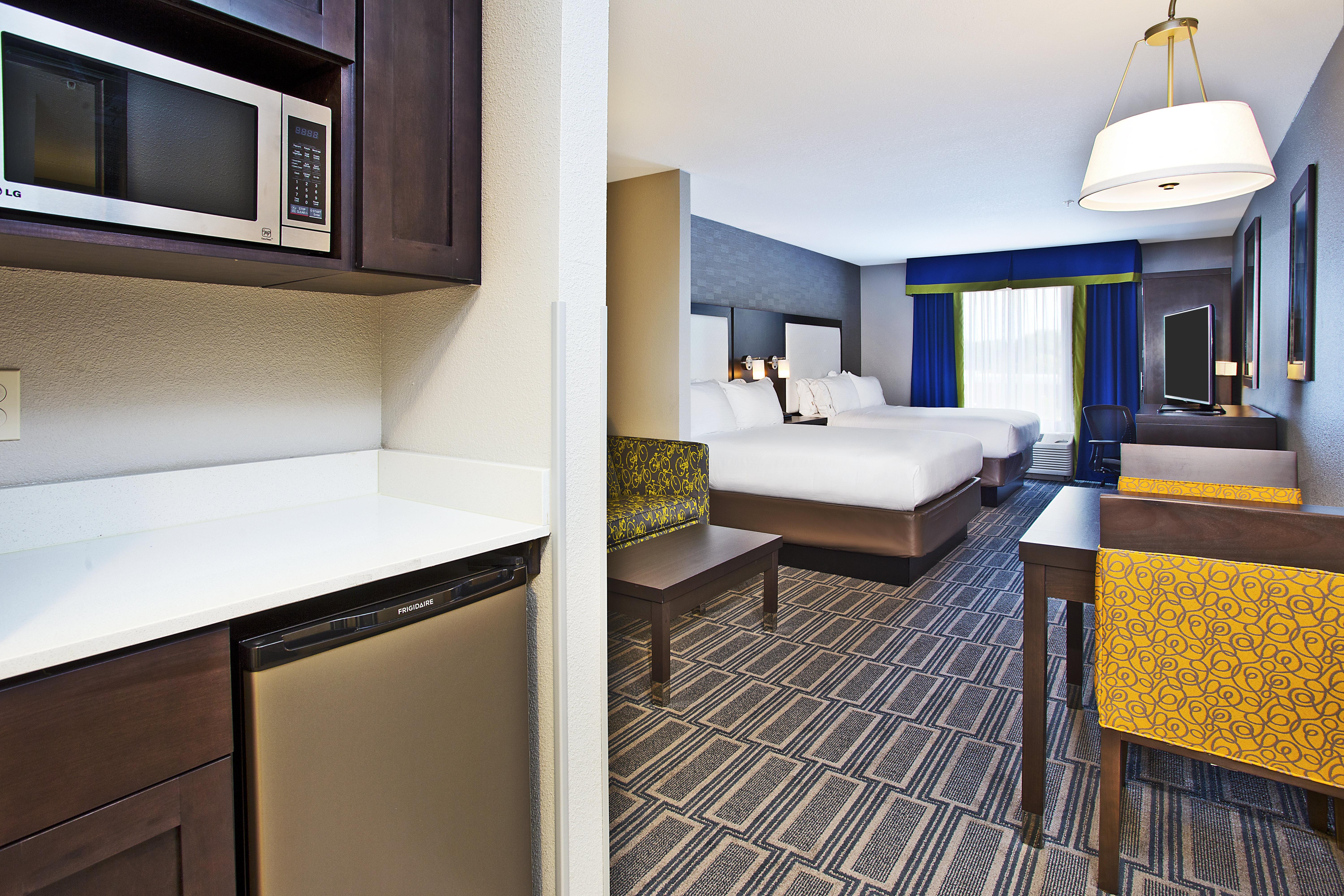 Express & West By Ihg Hotel Ann Arbor