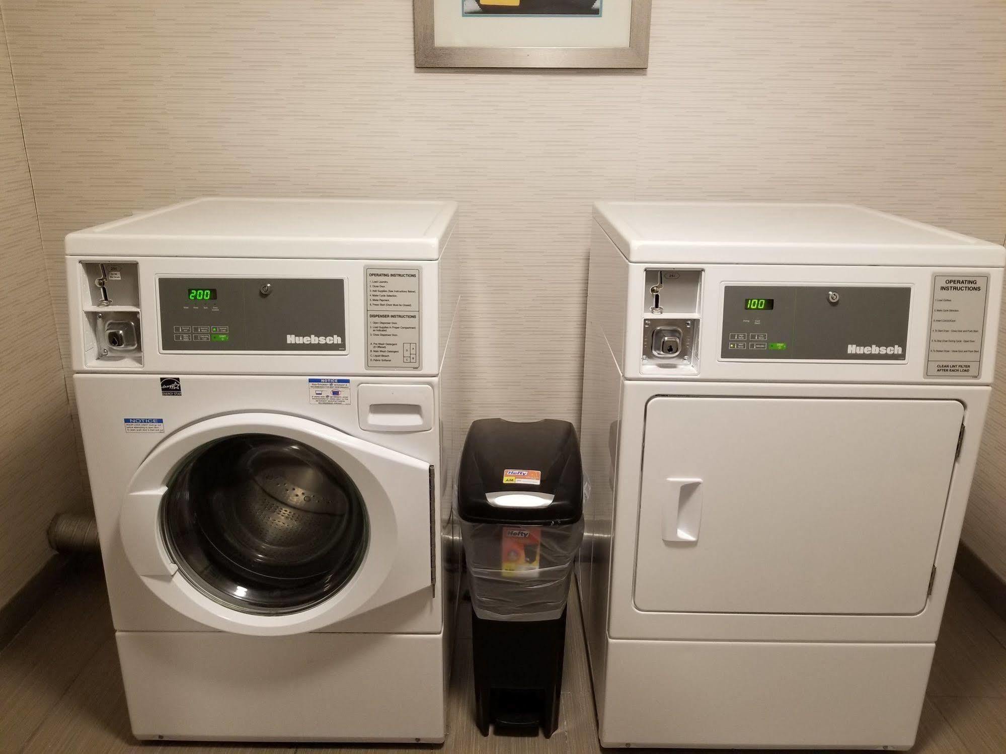 Express & West By Ihg 3*